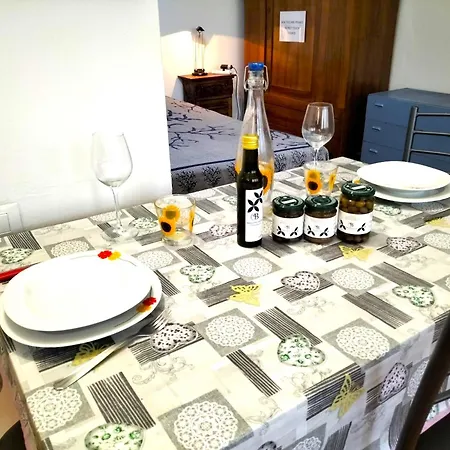 Apartament Crocetta 51 *